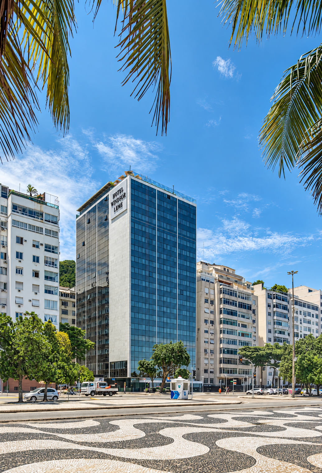 Fachada del Hotel Windsor Leme frente a la playa de Leme